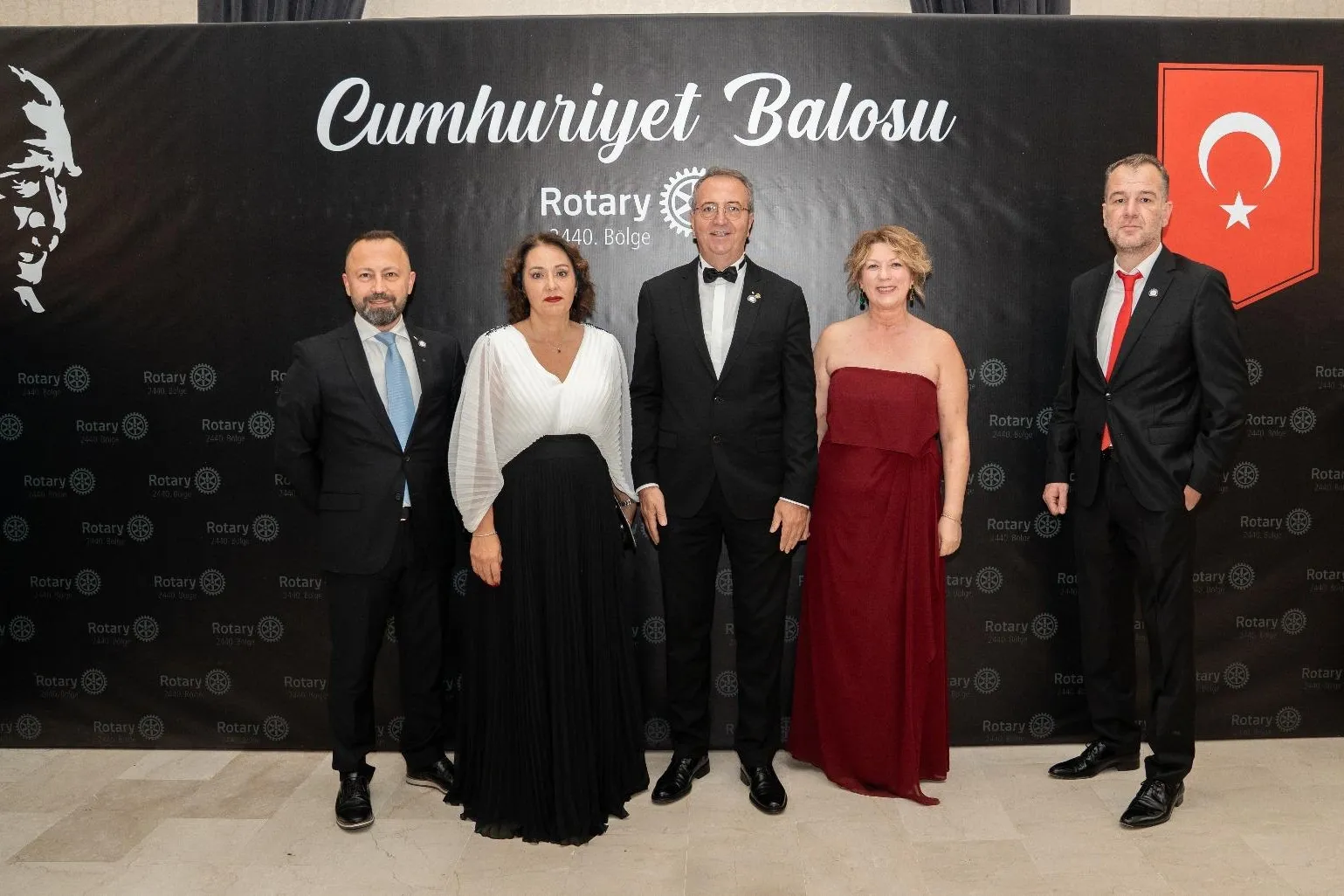 Rotaryenlerden, Cumhuriyetimize yakışan balo