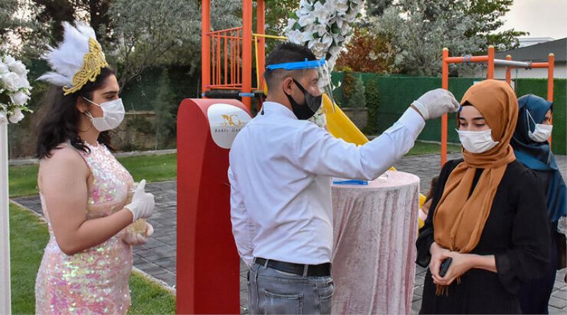 Düğünler iptal mi, yasaklandı mı? Düğün, nikah, nişan törenleri nasıl olacak?