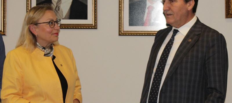İMO BURSA ŞUBE’DEN OSMANGAZİ BELEDİYE BAŞKANI DÜNDAR’A NEZAKET ZİYARETİ