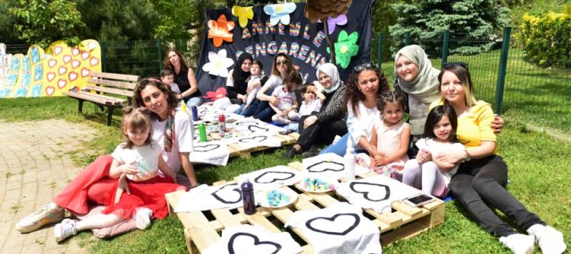 YILDIRIM BELEDİYESİ KREŞİNDE ÖZEL ANNELER GÜNÜ ETKİNLİĞİ